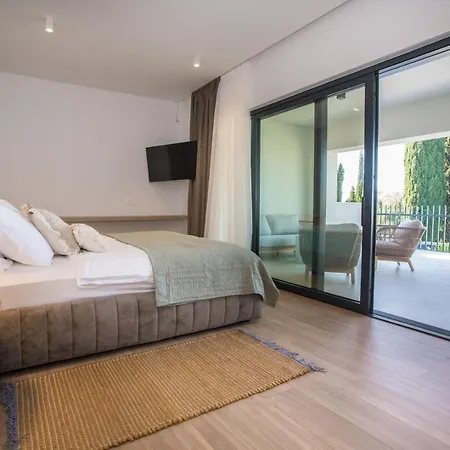 La Residenza Villa *